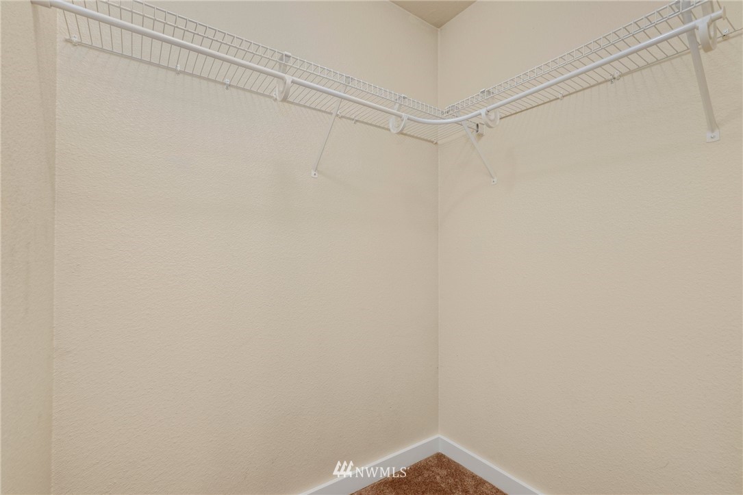 9805 Avondale Road Northeast, Unit L237 Redmond, WA 98052 - Photo 11 of 25 a view of a small space