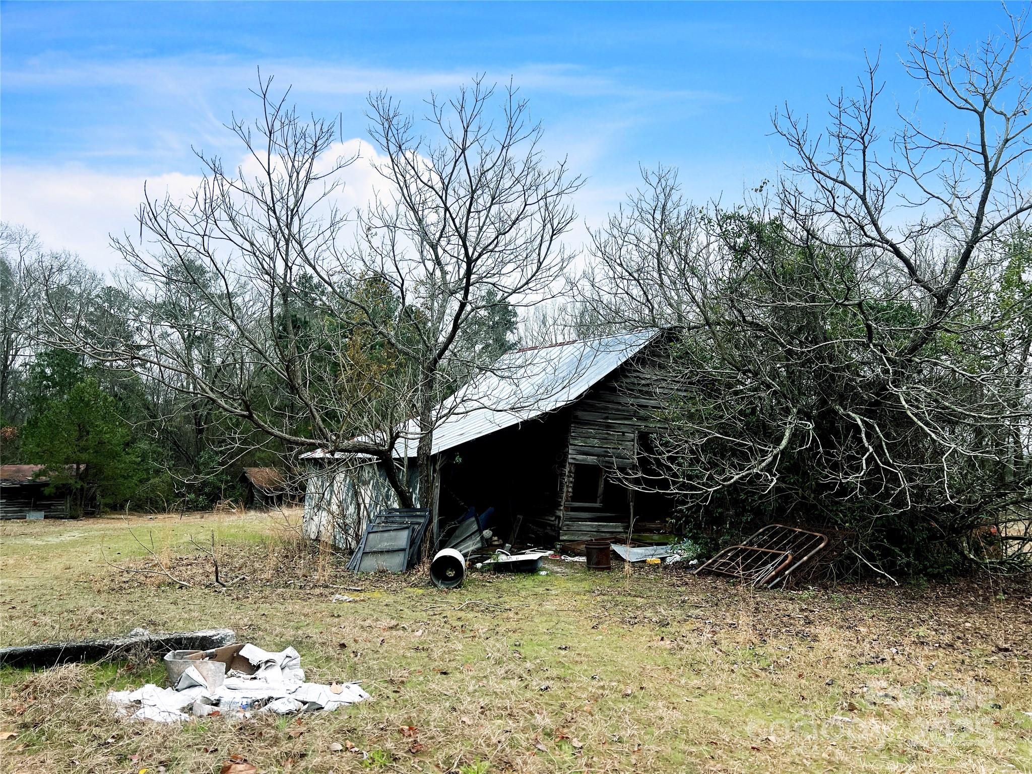 1777 Overbrook Road Kershaw, SC 29067 - Photo 2 of 24 a view of a backyard of the house
