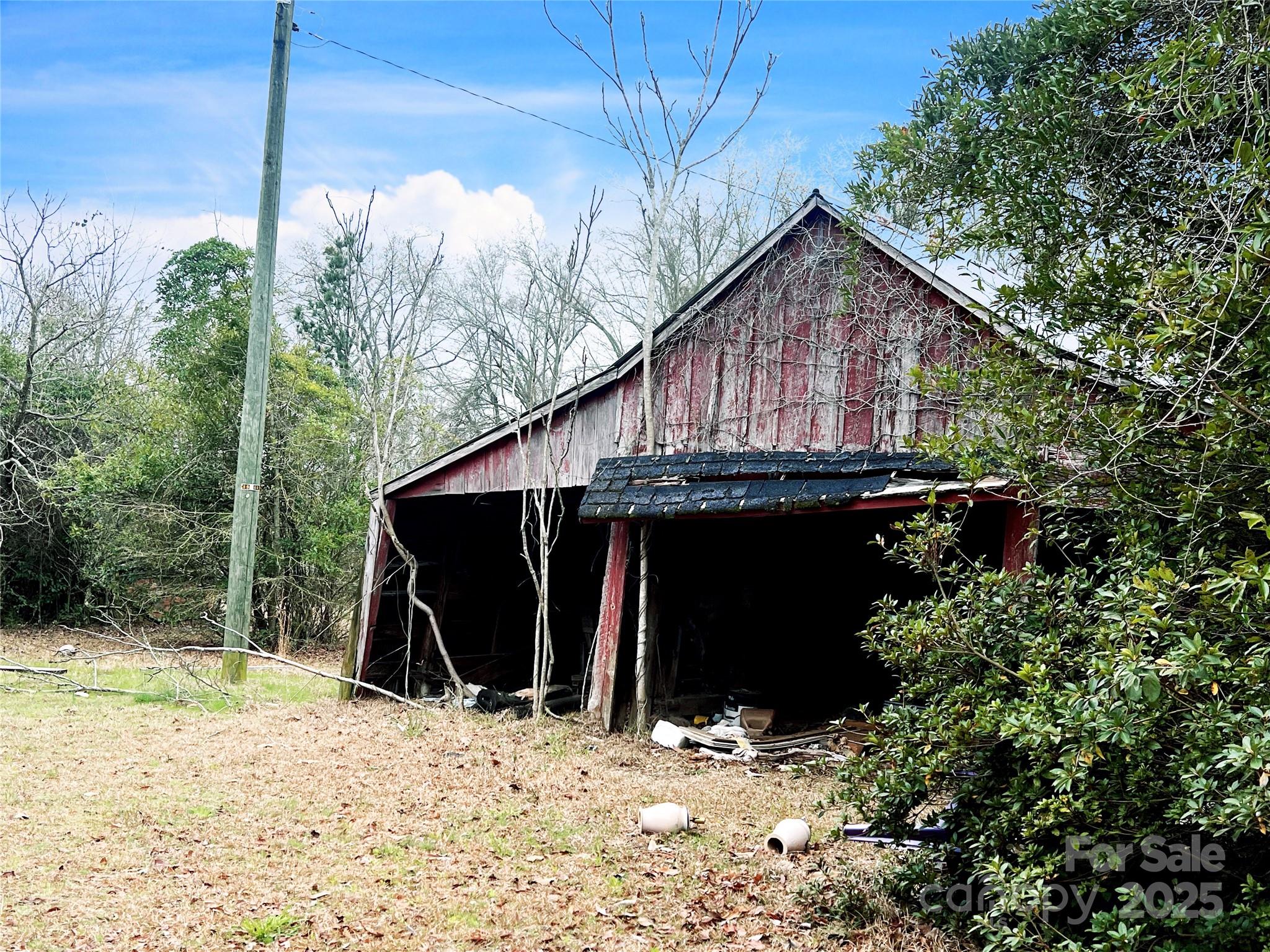 1777 Overbrook Road Kershaw, SC 29067 - Photo 3 of 24 a view of a house with a yard