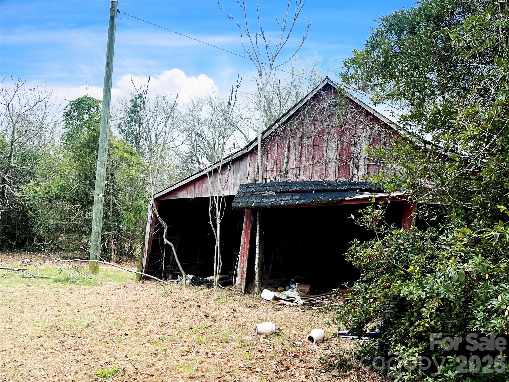 1777 Overbrook Road Kershaw, SC 29067 - Photo 6 of 25 a view of a house with a yard