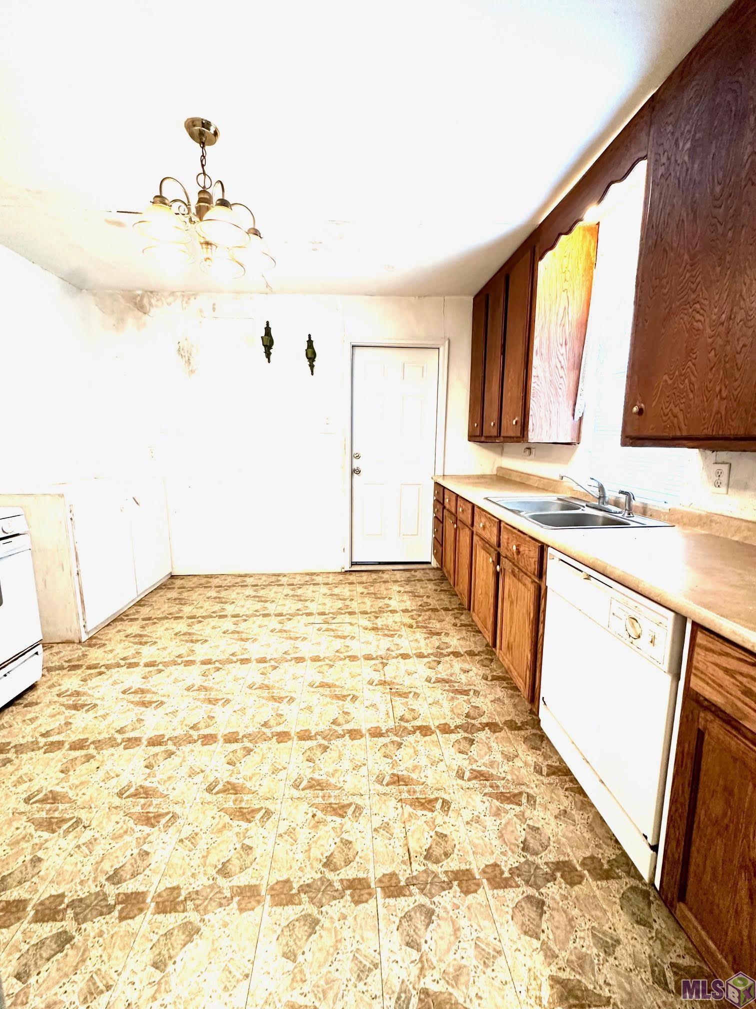 141 Rouen Street Houma, LA 70363 - Photo 7 of 16