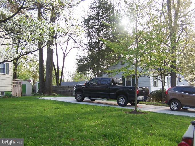 12306 Kendall Street Silver Spring, MD 20902 - Photo 3 of 14 Ample parking on driveway