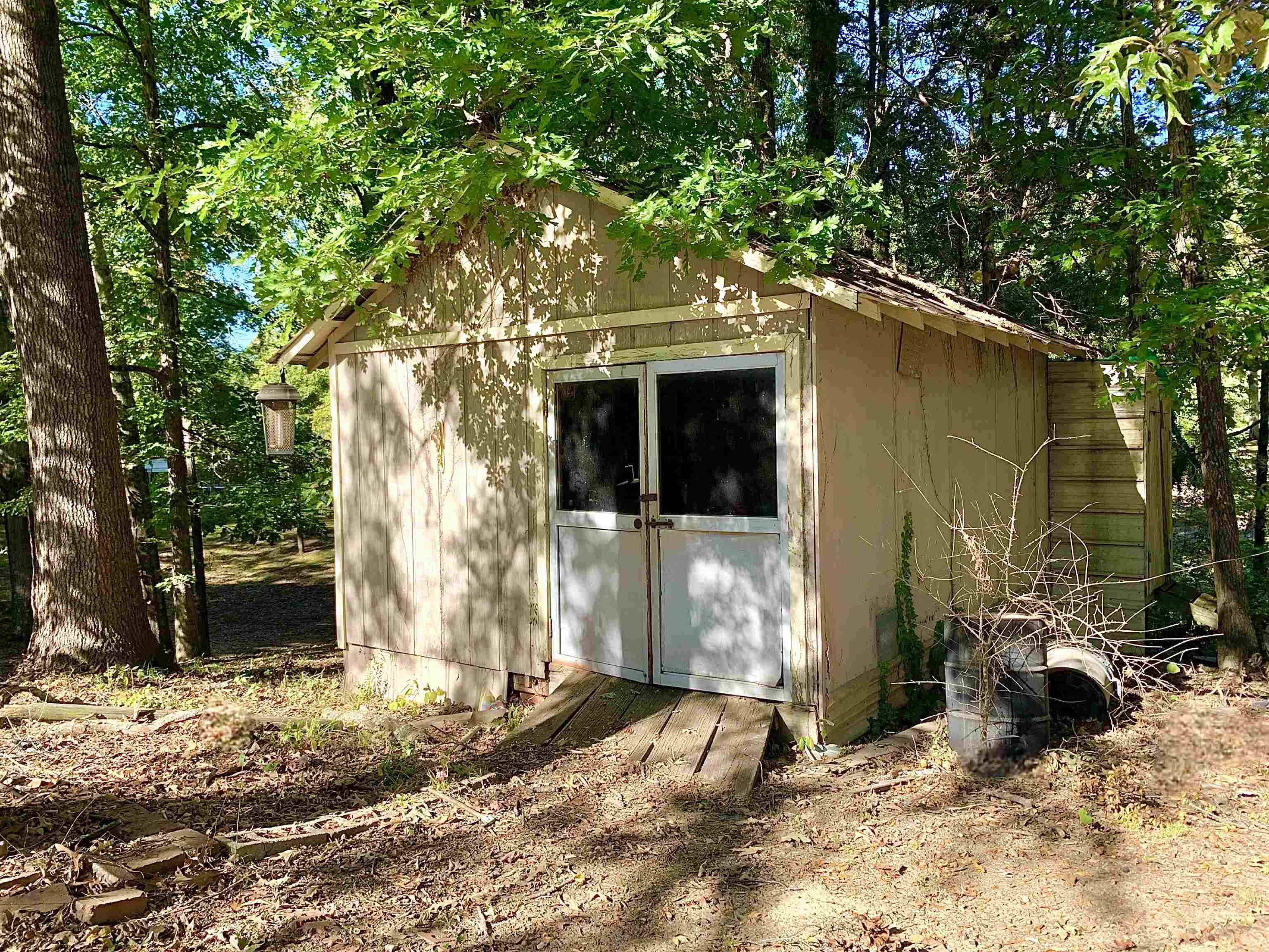 1038 Lake Street Bolivar, TN 38008 - Photo 29 of 31 View of outbuilding