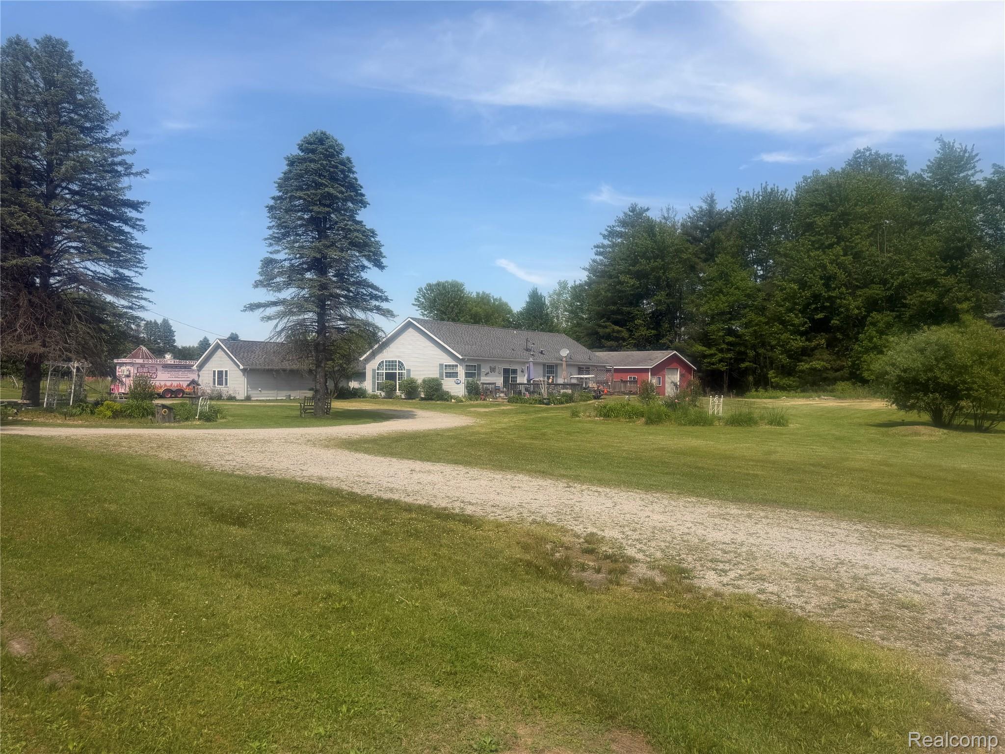 5716 Falkenbury Road North Branch, MI 48461 - Photo 20 of 48 IMG_7268.jpeg
