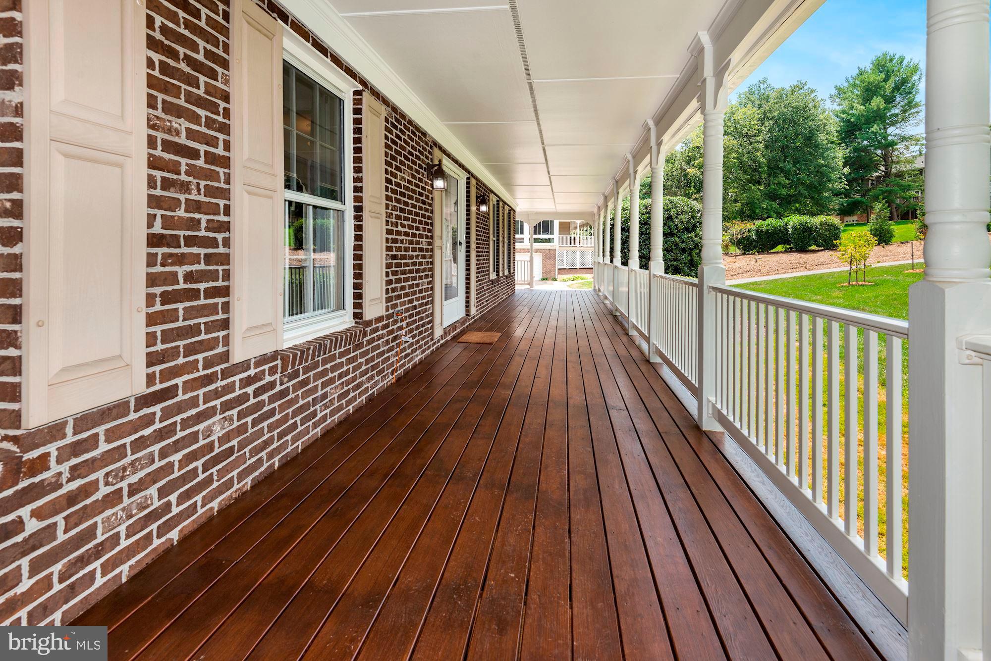 2813 Rifle Ridge Road Oakton, VA 22124 - Photo 2 of 41 WELCOME HOME!