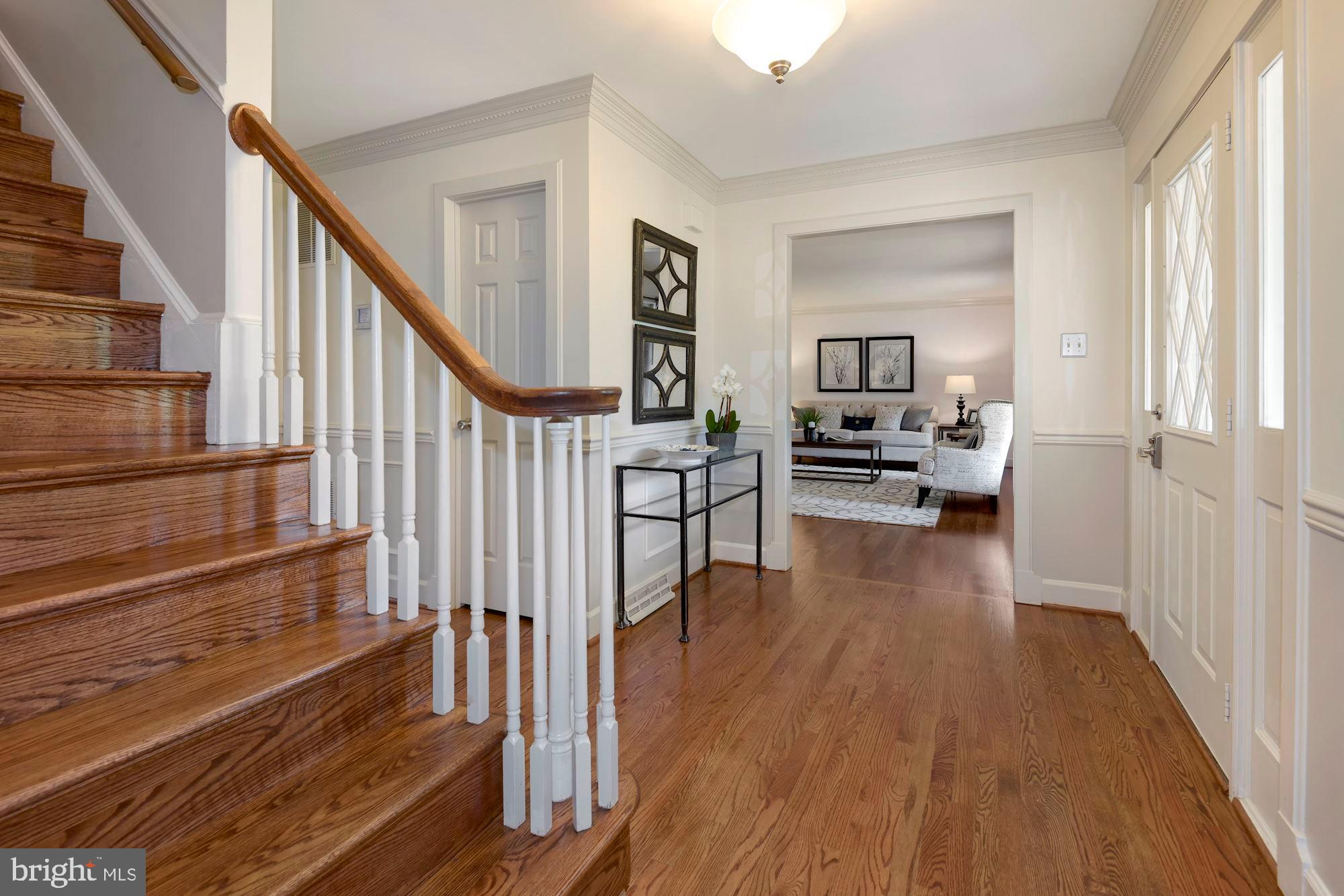 2813 Rifle Ridge Road Oakton, VA 22124 - Photo 3 of 41 LARGE WELCOMING FOYER