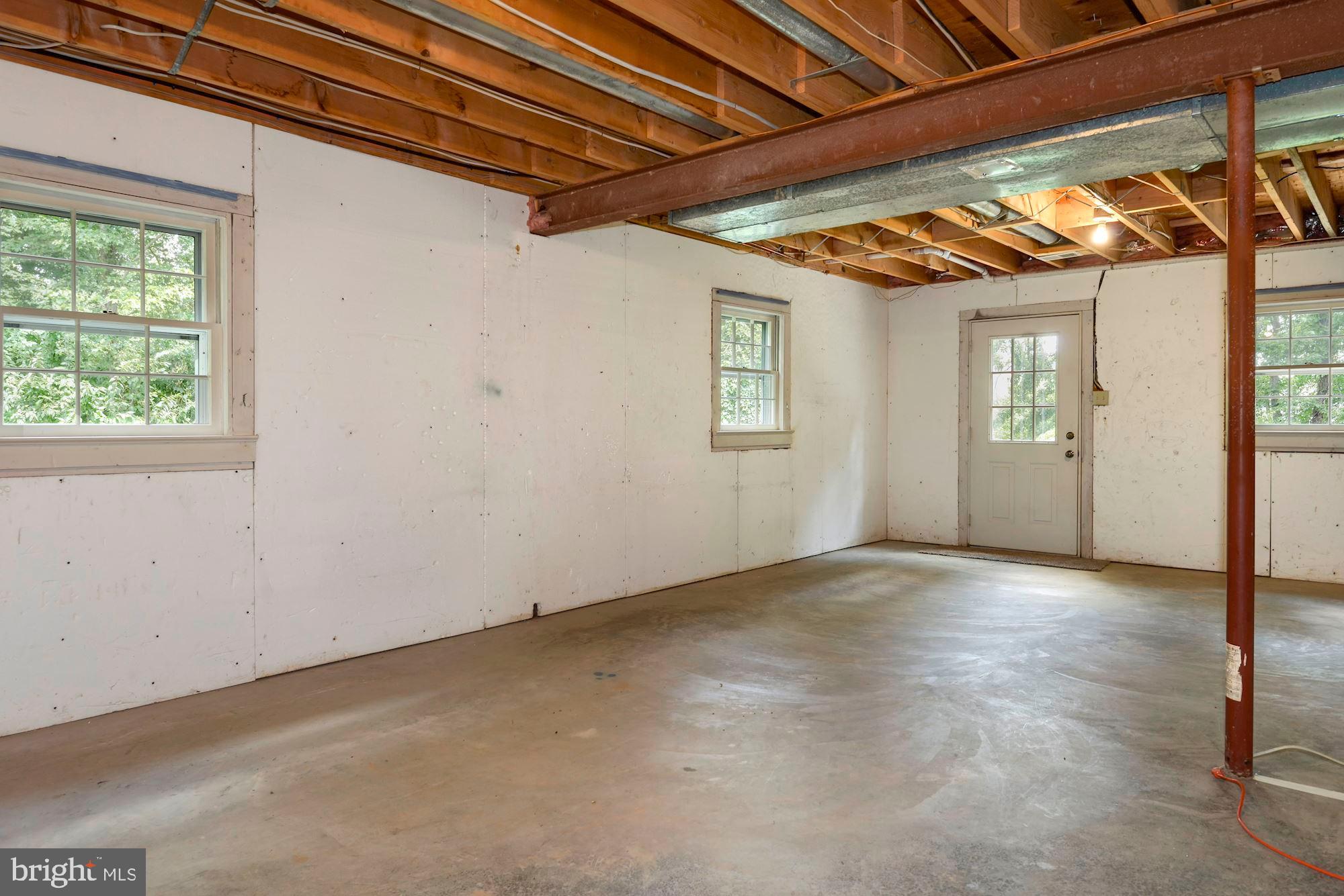 2813 Rifle Ridge Road Oakton, VA 22124 - Photo 38 of 41 COULD BE FINISHED AS AN OFFICE OR GUEST SUITE