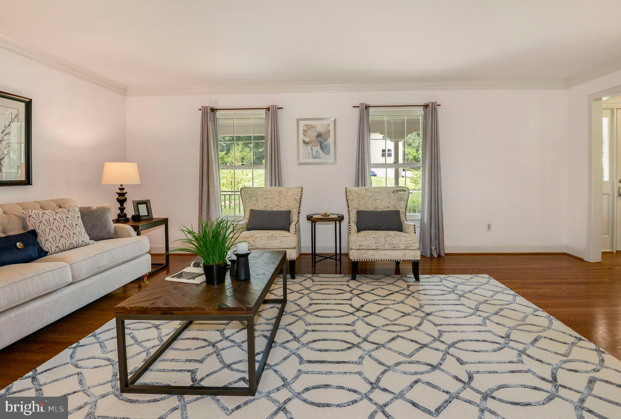 2813 Rifle Ridge Road Oakton, VA 22124 - Photo 6 of 41 INVITING AND ELEGANT LIVING ROOM