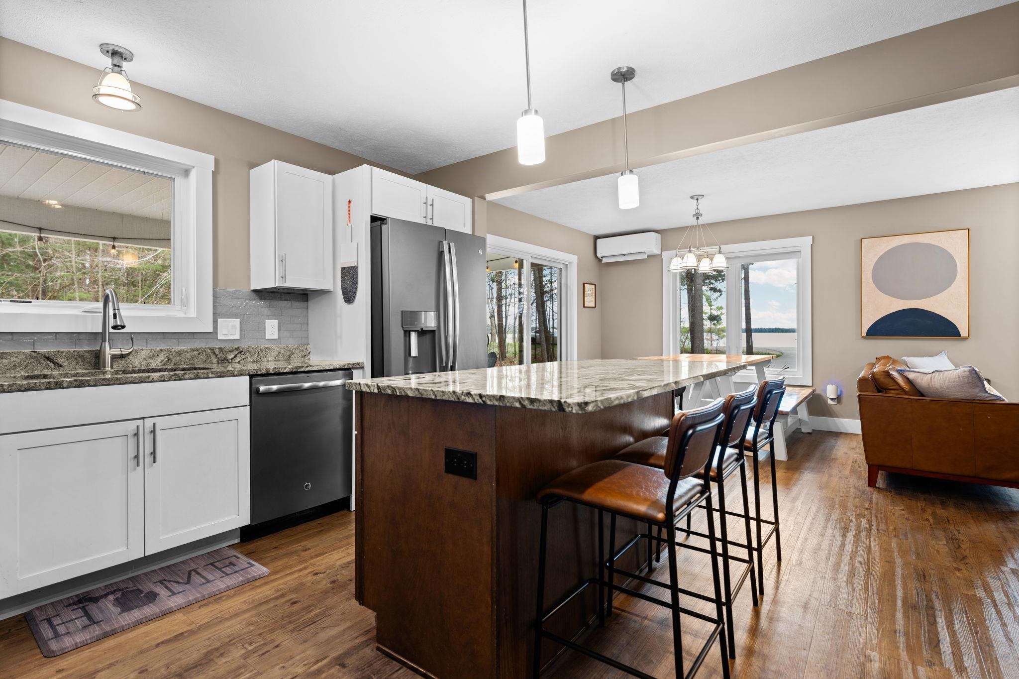 9608 North Long Lake Road Traverse City, MI 49685 - Photo 11 of 36