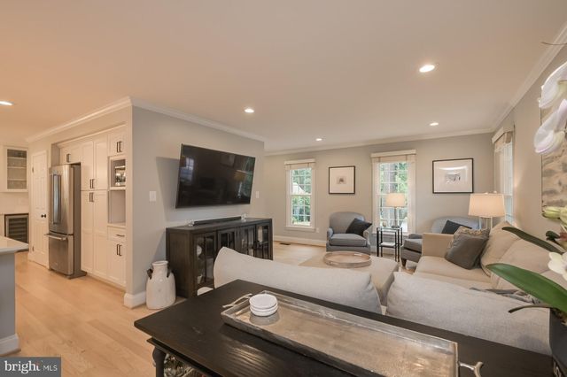 $910,000 | 11670 Stockbridge Lane, Reston, VA 20194