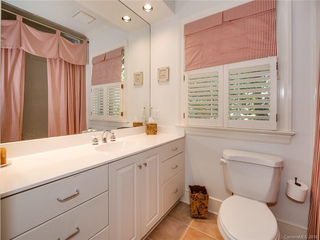 2000 South Wendover Road Charlotte, NC 28211 - Photo 15 of 24