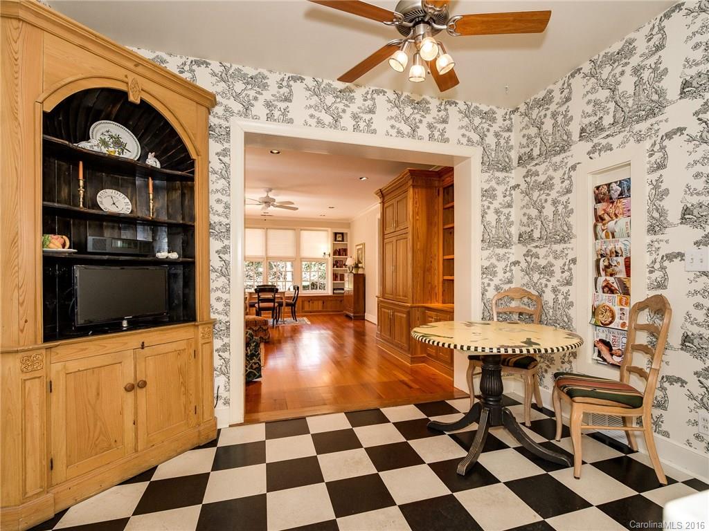 2000 South Wendover Road Charlotte, NC 28211 - Photo 7 of 24