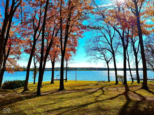 $3,999,990 | 11401 Forest Knoll Circle, Fishers, IN 46037