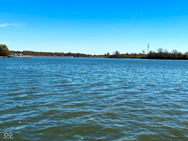 $3,999,990 | 11401 Forest Knoll Circle, Fishers, IN 46037