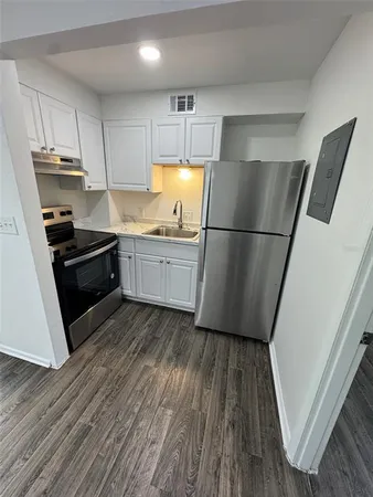 $999 | 1725 Northeast 2nd Street, Unit 2, Ocala, FL 34470