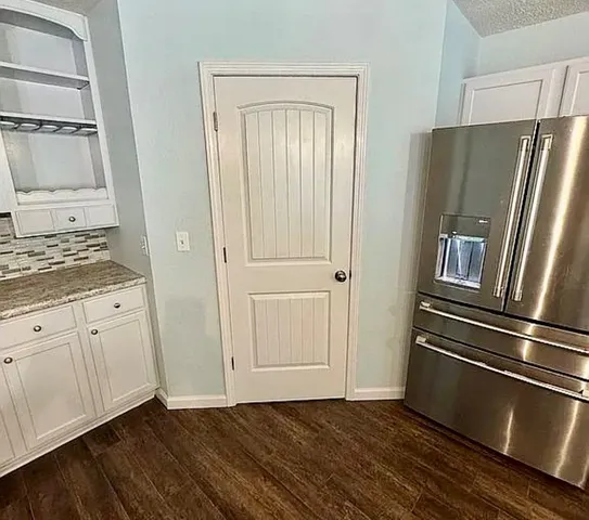 $415,000 | 14041 North Link Lane, Mount Vernon, IL 62864