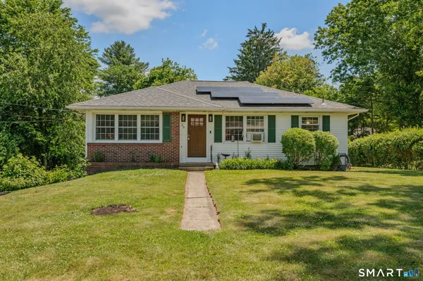$365,000 | 40 Porach Road, Montville, CT 06382