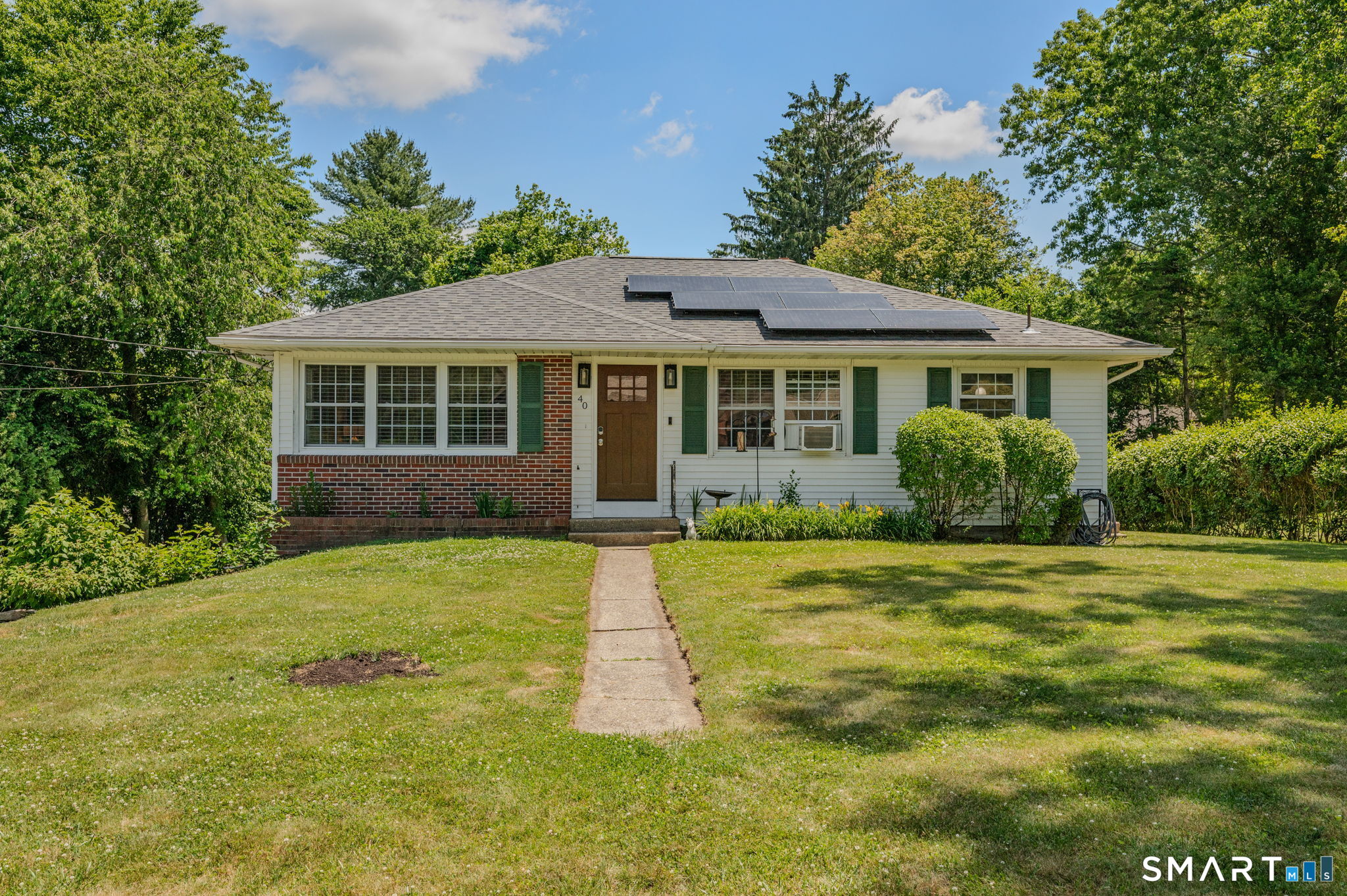 40 Porach Road Montville, CT 06382 - Photo 1 of 38