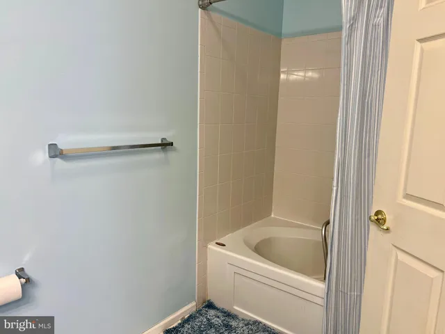 a bathroom with a tub