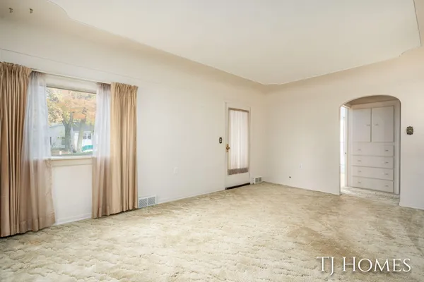 $369,900 | 146 Hanlon Court, Wayland, MI 49348