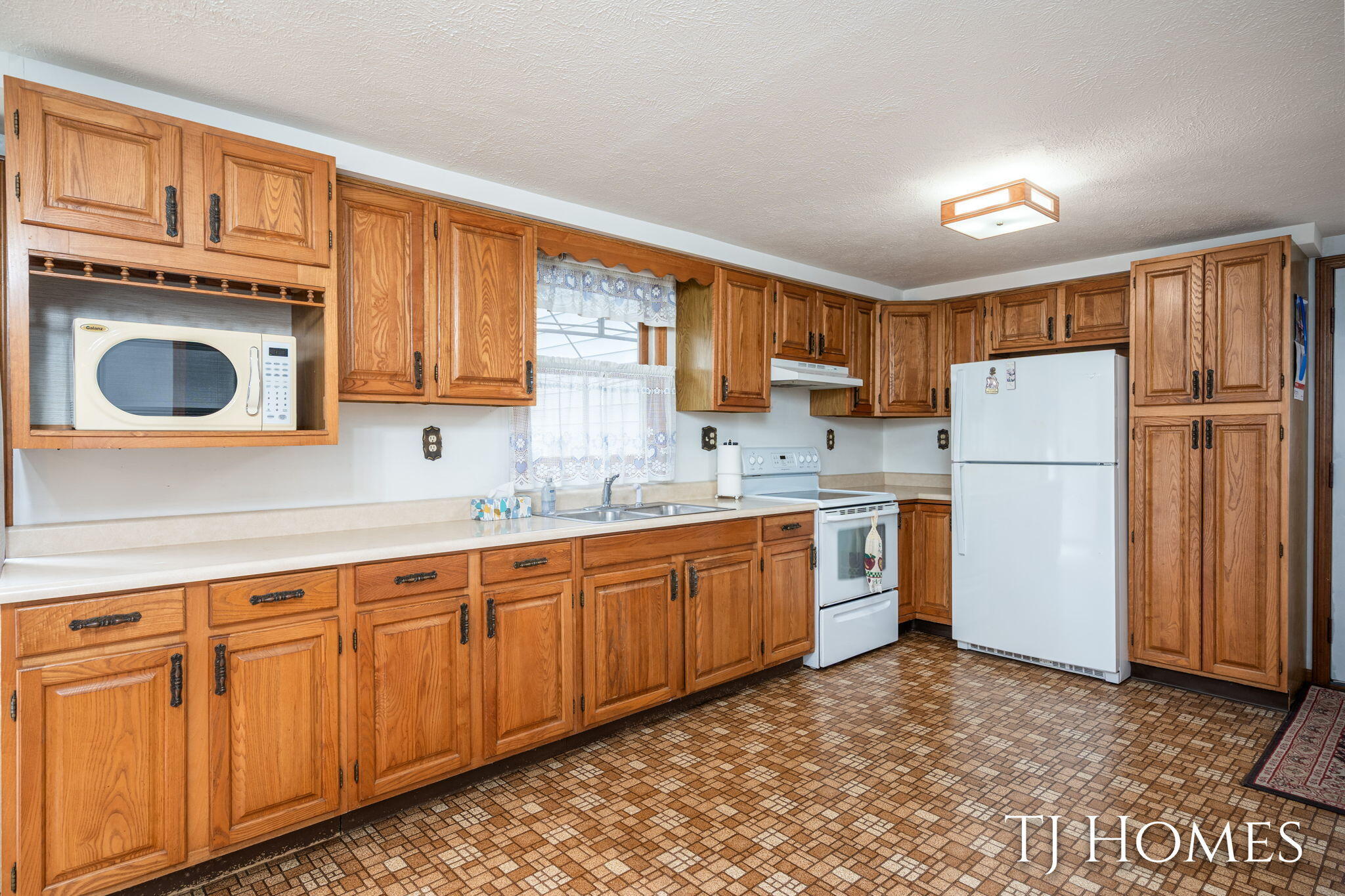 146 Hanlon Court Wayland, MI 49348 - Photo 16 of 47 28-web-or-mls-146 Hanlon Ct-10