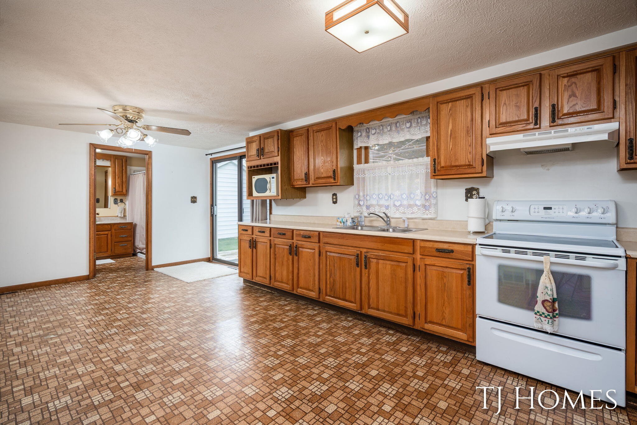 146 Hanlon Court Wayland, MI 49348 - Photo 17 of 47 29-web-or-mls-146 Hanlon Ct-11