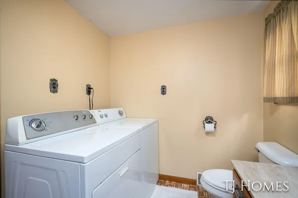 $369,900 | 146 Hanlon Court, Wayland, MI 49348