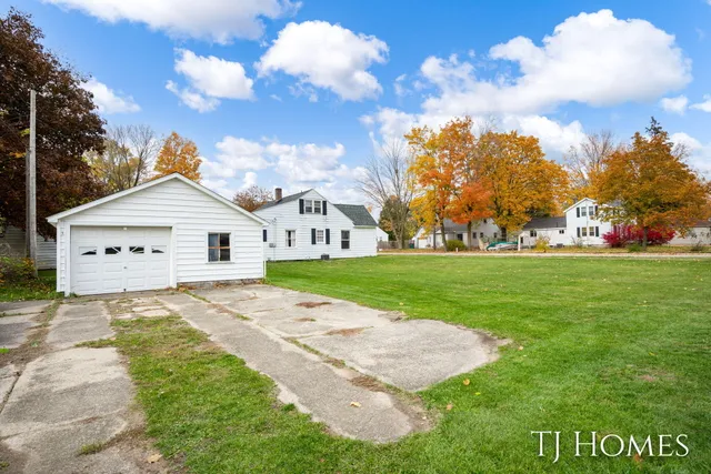 $380,000 | 146 Hanlon Court, Wayland, MI 49348