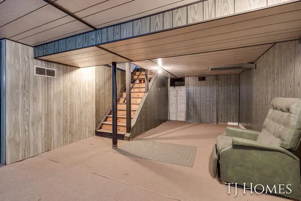 $369,900 | 146 Hanlon Court, Wayland, MI 49348