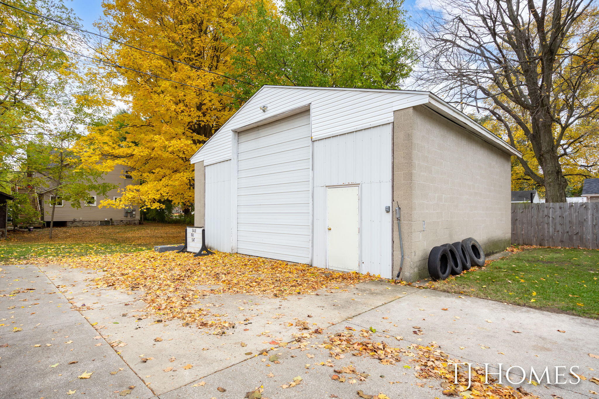 146 Hanlon Court Wayland, MI 49348 - Photo 4 of 47 6-web-or-mls-146 Hanlon Ct-23