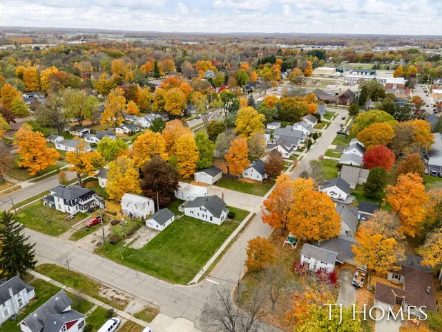 $380,000 | 146 Hanlon Court, Wayland, MI 49348