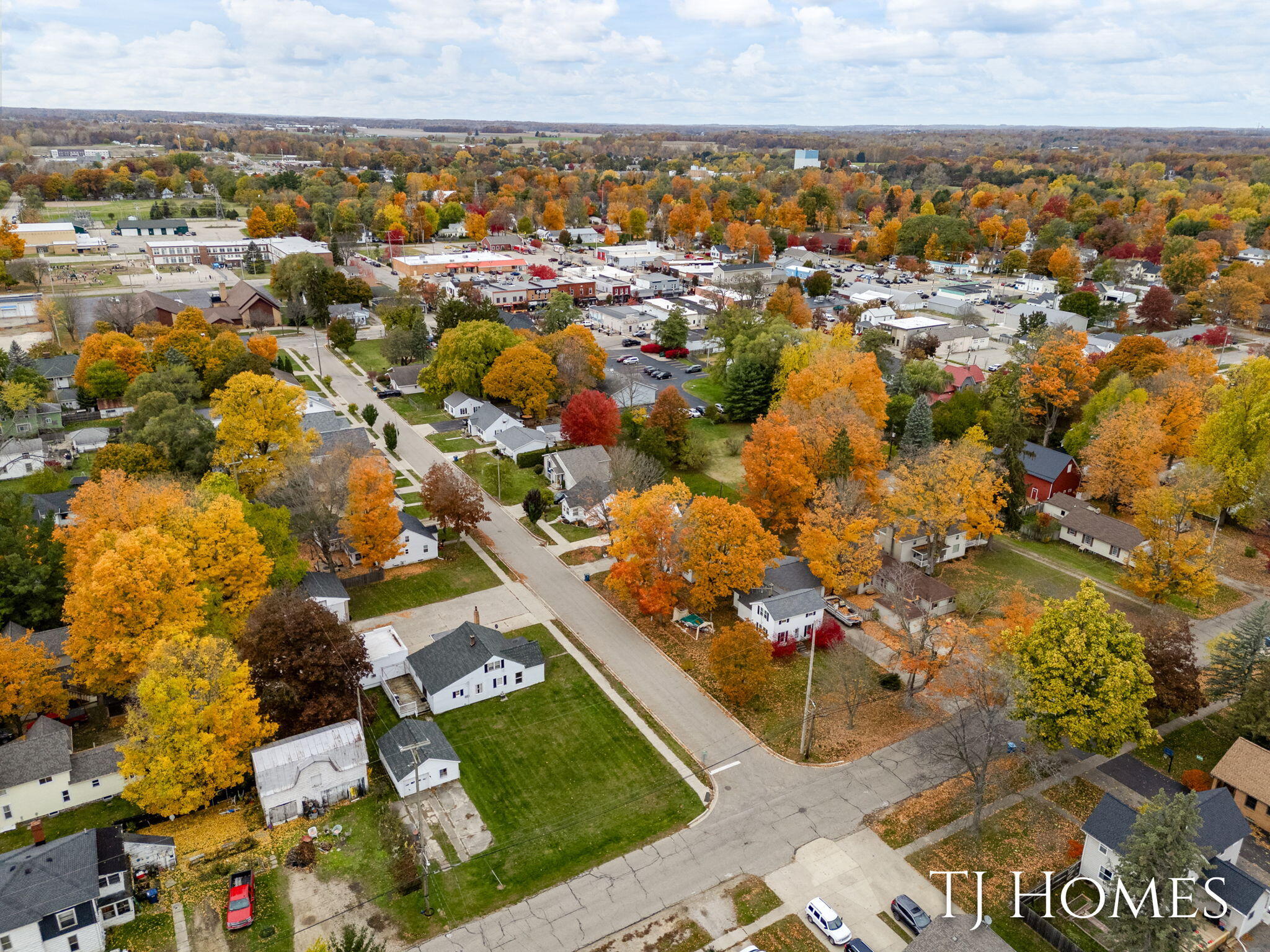 146 Hanlon Court Wayland, MI 49348 - Photo 45 of 47 16-web-or-mls-146 Hanlon Ct aerial-5