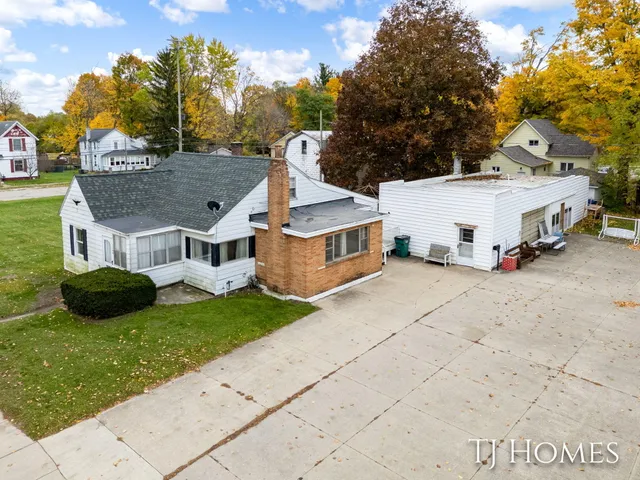 $380,000 | 146 Hanlon Court, Wayland, MI 49348