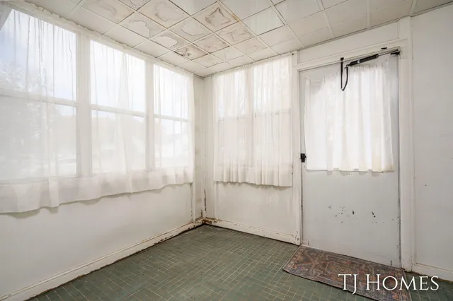 $380,000 | 146 Hanlon Court, Wayland, MI 49348