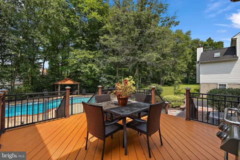 $725,000 | 10 Knights Crossing, Newark, DE 19713