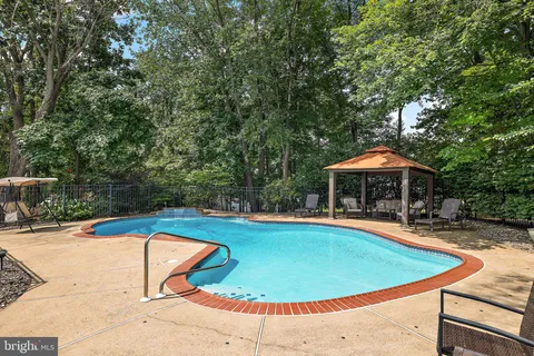 $725,000 | 10 Knights Crossing, Newark, DE 19713