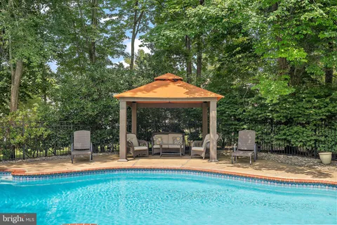 $725,000 | 10 Knights Crossing, Newark, DE 19713