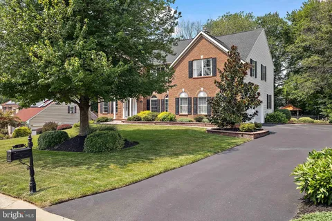 $725,000 | 10 Knights Crossing, Newark, DE 19713