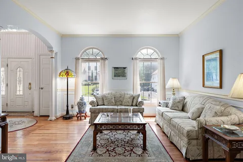 a view of a dining room and livingroom view