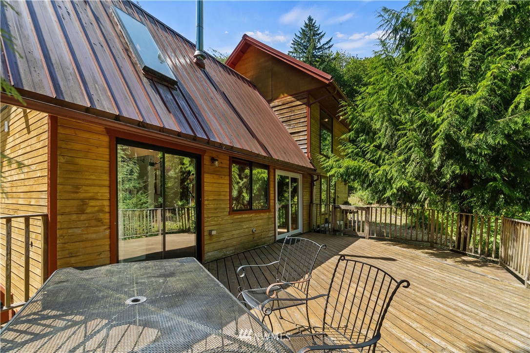 932 Maple Valley Road Southwest Olympia, WA 98512 - Photo 25 of 39 Gallery Image 25