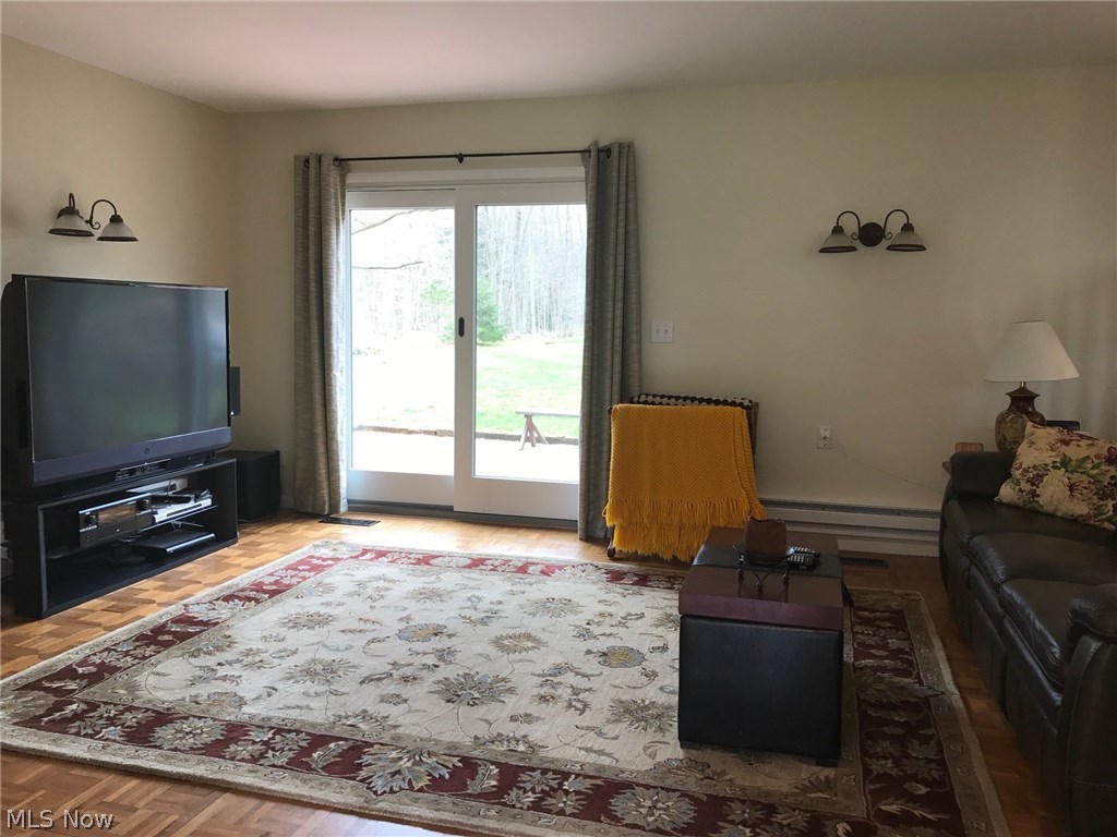16466 Snow Road Chagrin Falls, OH 44023 - Photo 10 of 28 Gallery Image 10