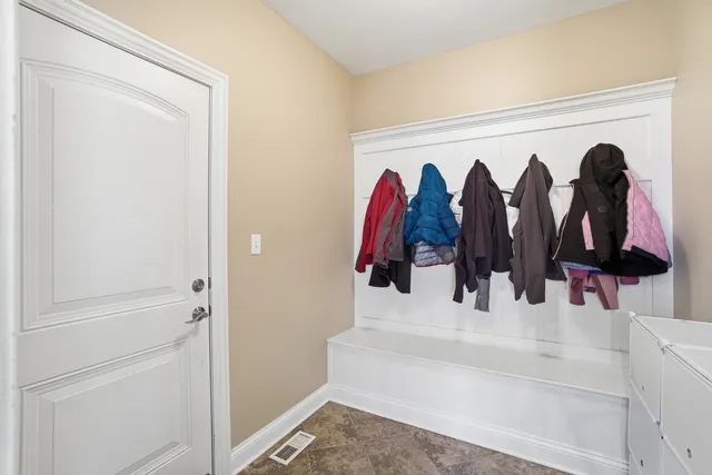 $630,000 | 18032 Erickson Court, Orland Park, IL 60467