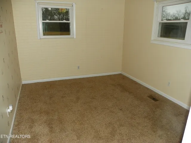 $174,900 | 271 Geesling Lane, Hilham, TN 38568