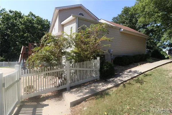 $425,000 | 1490 Cole Road, Festus, MO 63028