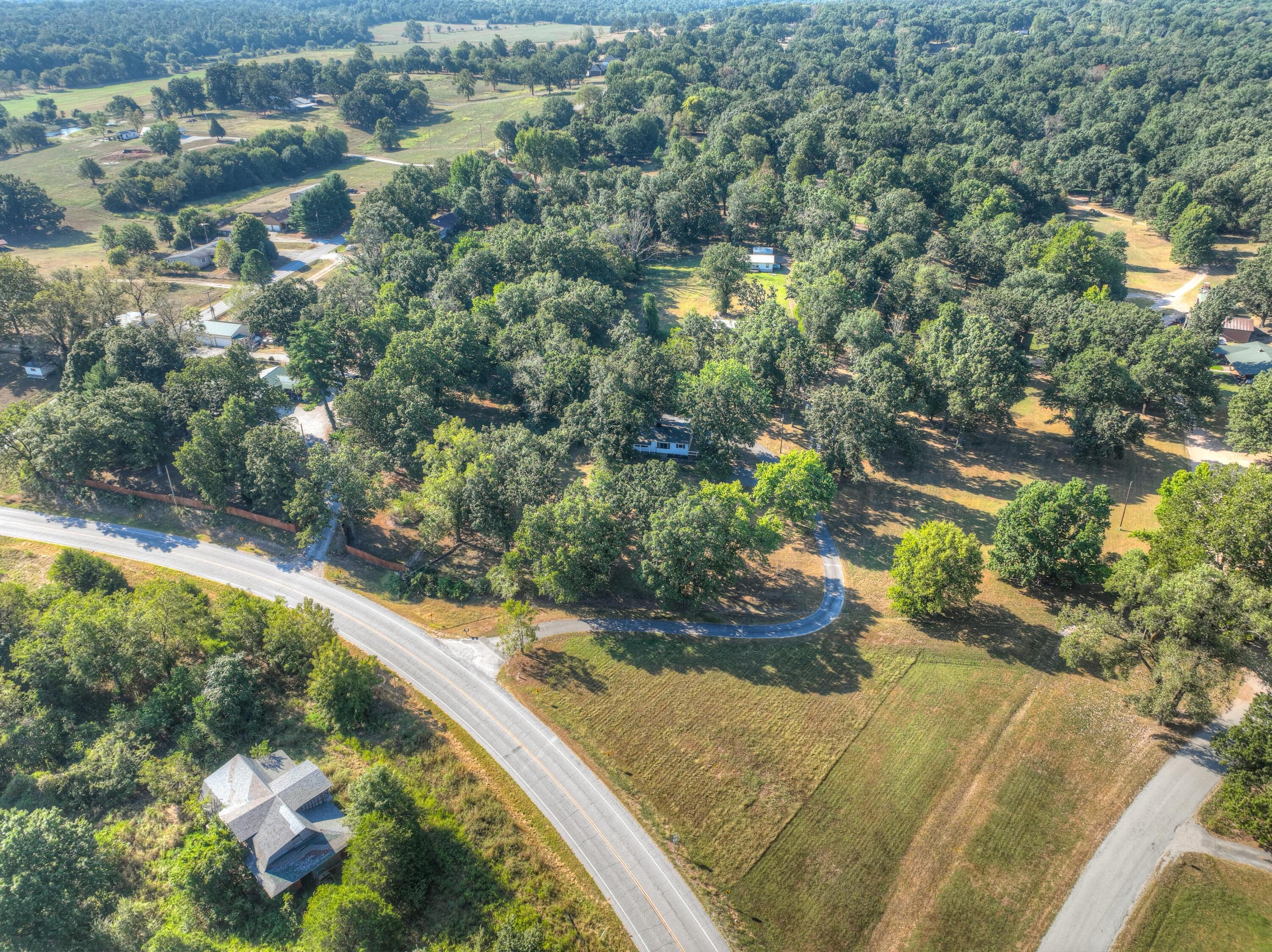 16997 State Rte HH Neosho, MO 64850 - Photo 46 of 52 047