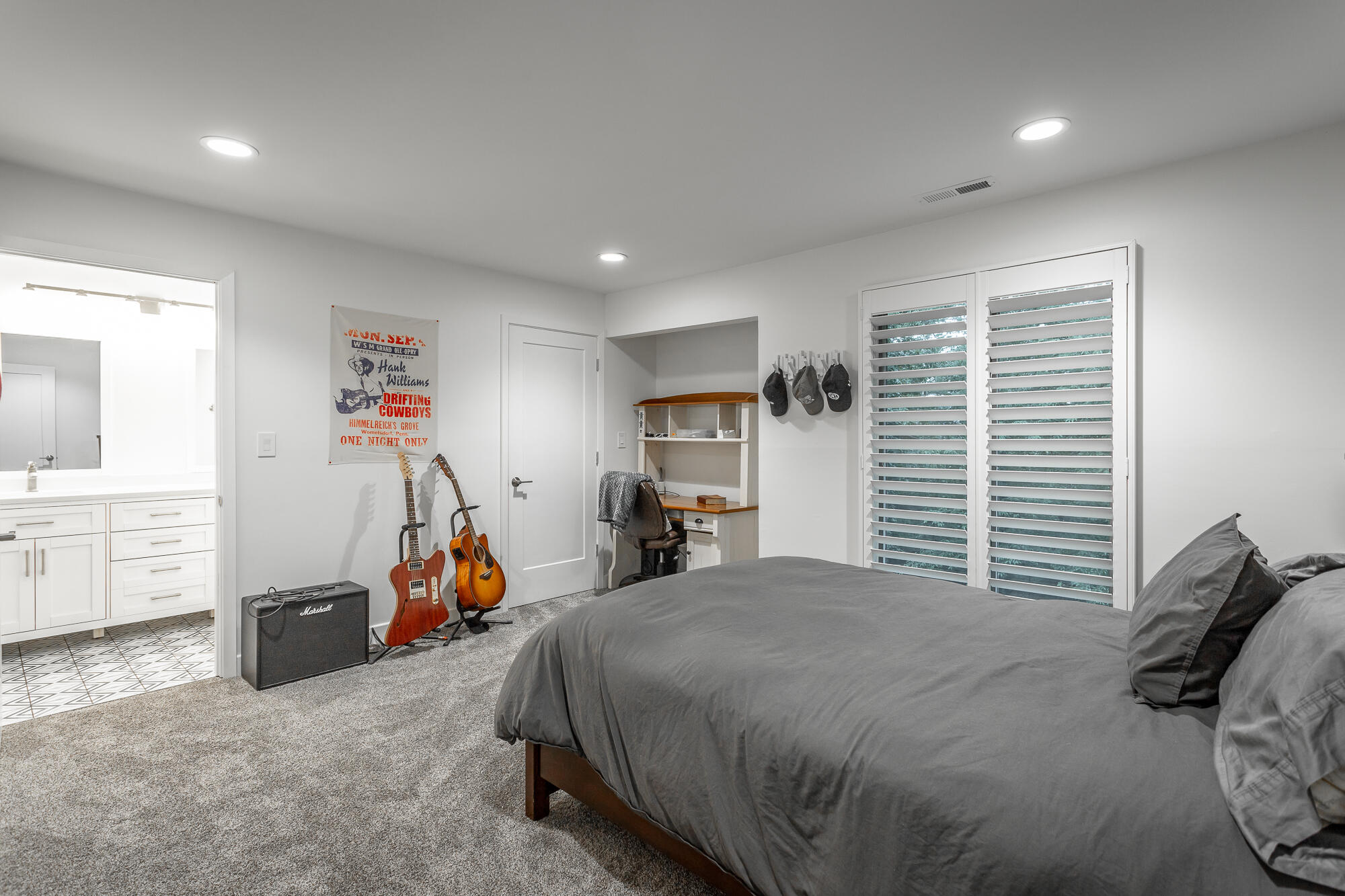 9616 Misty Mountain Road Chattanooga, TN 37421 - Photo 35 of 59 9616 Misty Mountain Rd Interior HD-36