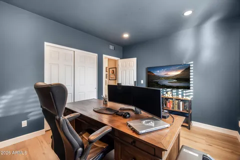 $1,149,000 | 5253 East Paradise Lane, Scottsdale, AZ 85254