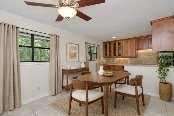 $1,195 | 407 East 45th Street, Unit 210, Austin, TX 78751