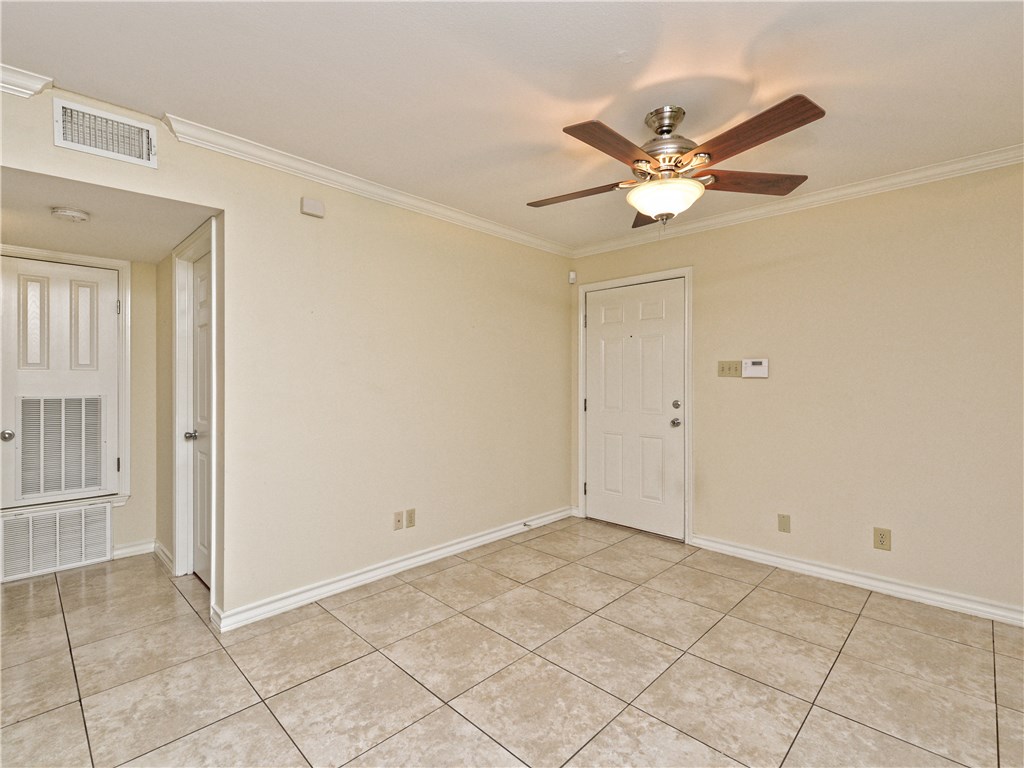 407 East 45th Street, Unit 210 Austin, TX 78751 - Photo 7 of 16 a view of an empty room