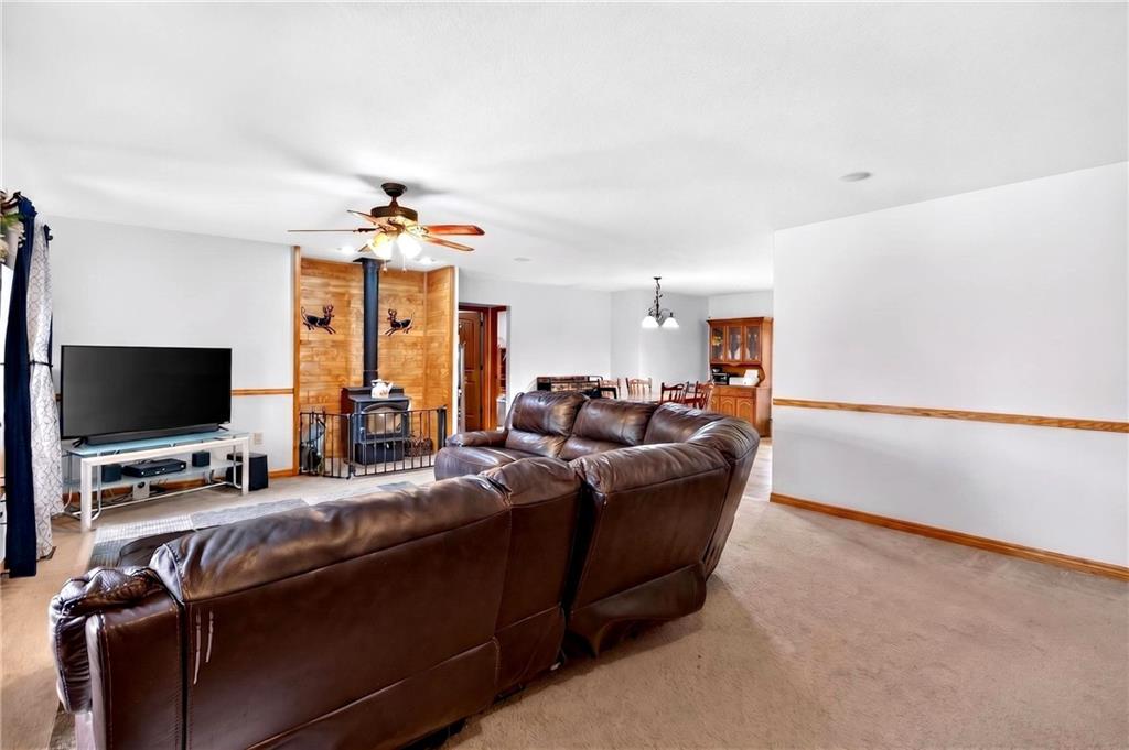4713 Southeast Lostine Road Columbus, KS 66725 - Photo 14 of 56